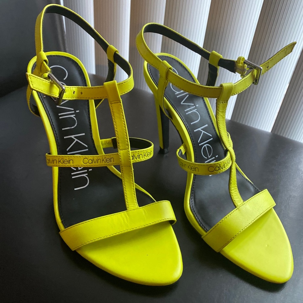 Women’s sandals